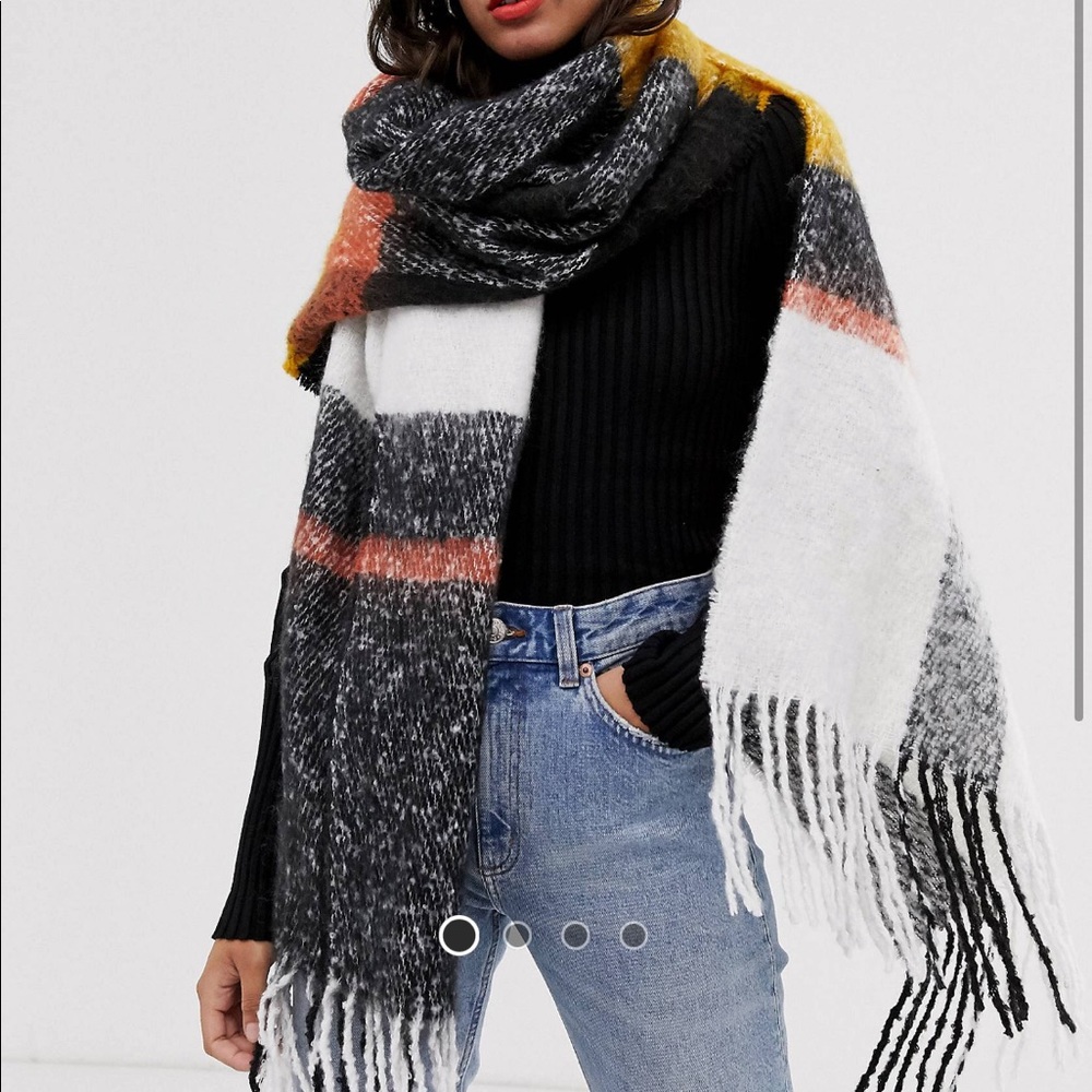 ASOS NEVER WORN Scarf
